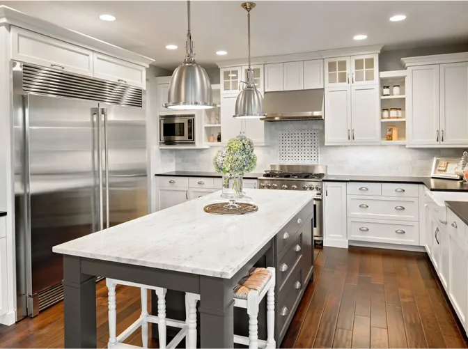 Elegant and spacious kitchen