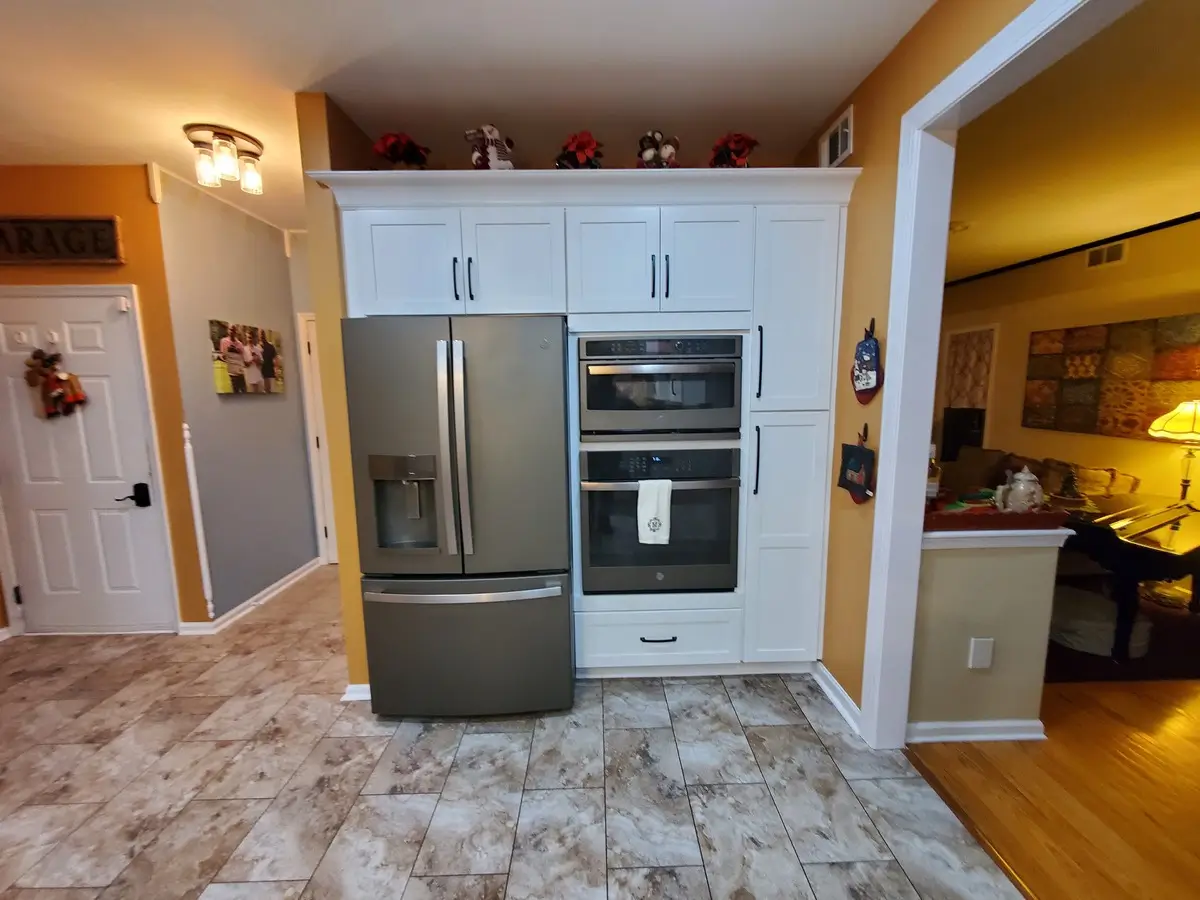 Refrigerator and oven