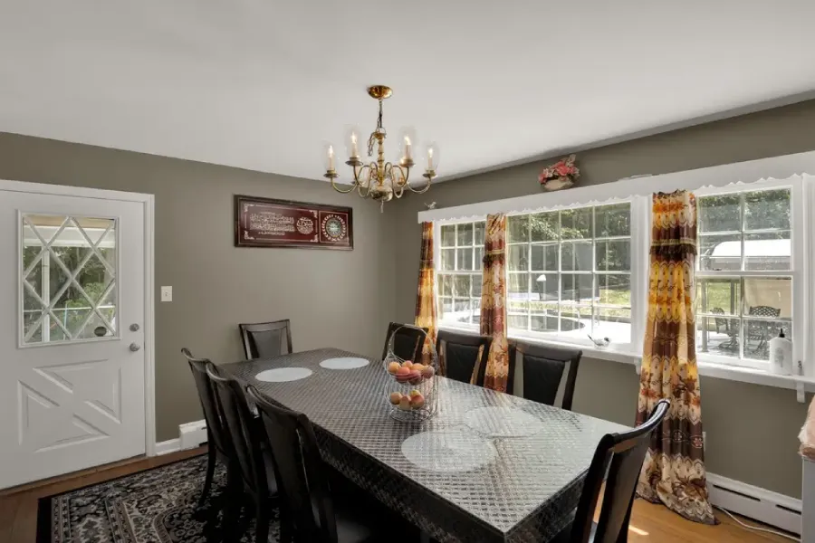 Large dining room with 8 seats
