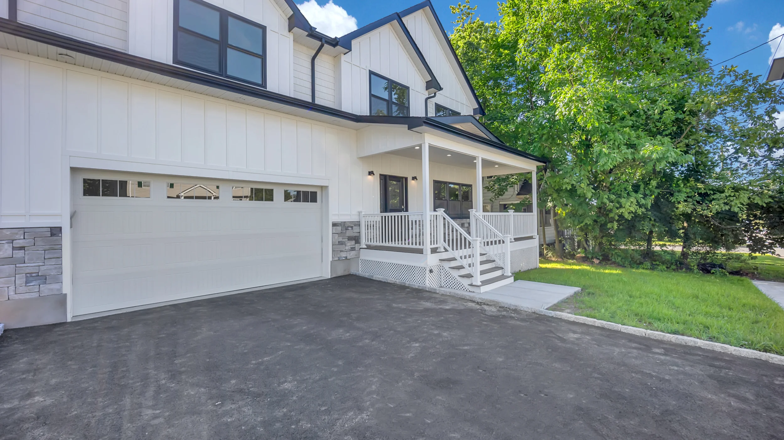 Modern Farmhouse Exterior